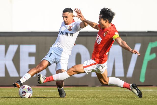 半岛体育官网-中超又一悬念揭晓 亚泰确定第四将战亚冠附加赛